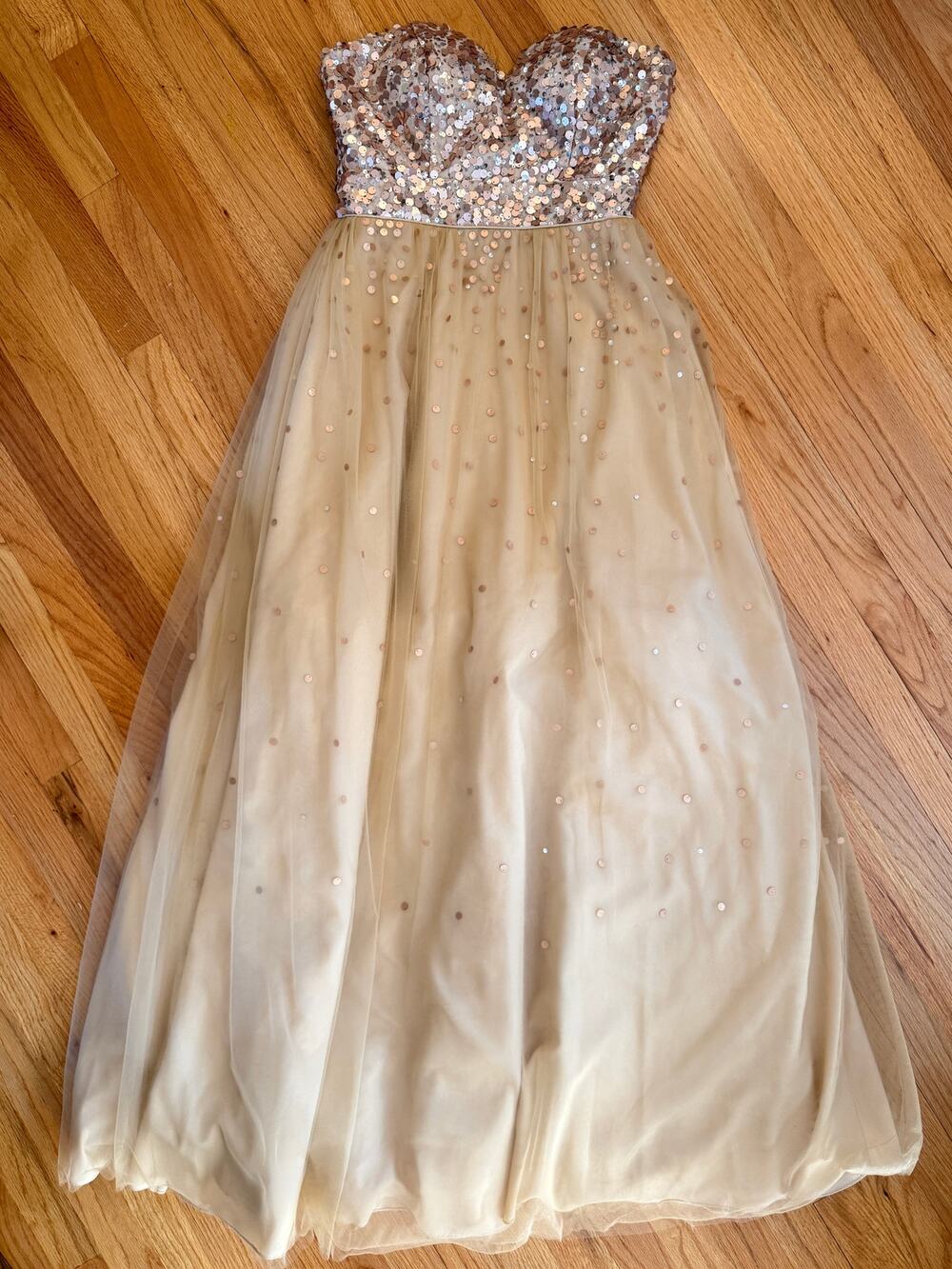 Nox Anabel Champagne Blush Sequin Strapless Sweetheart Tulle Formal Gown M